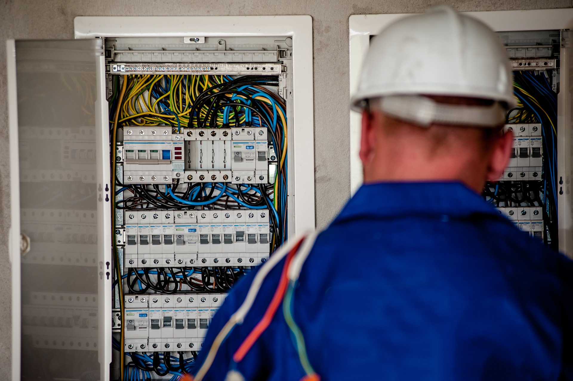 Elektricien voor een meterkast
