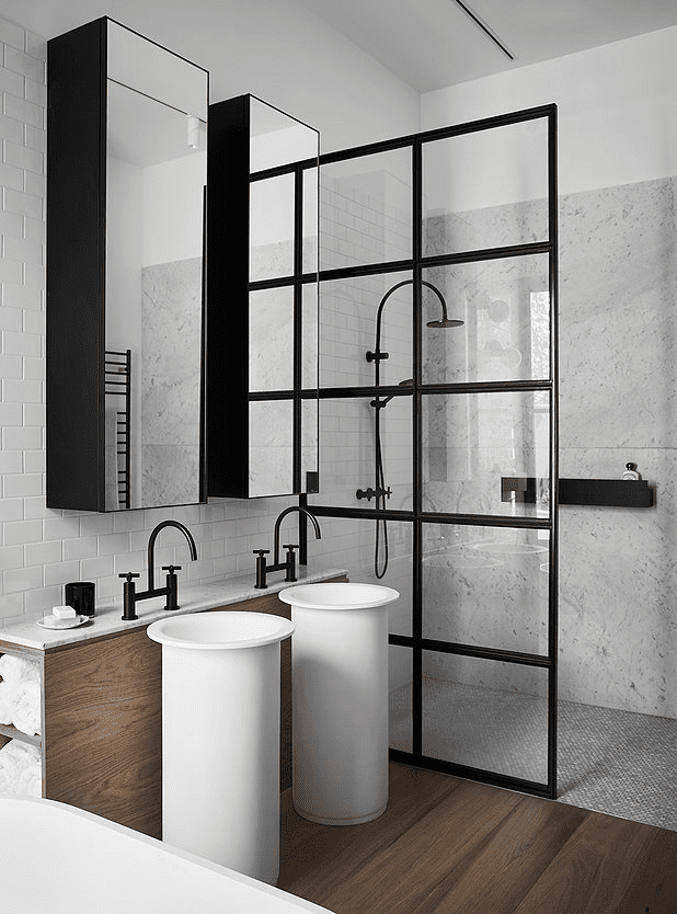 Een industriële look in je badkamer met stalen douchedeuren ... Douchewand laten plaatsen