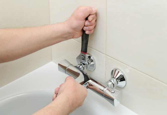 Badkamer installateur kosten
