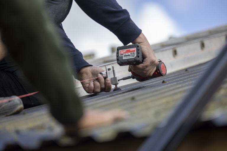 Zelf zonnepanelen plaatsen